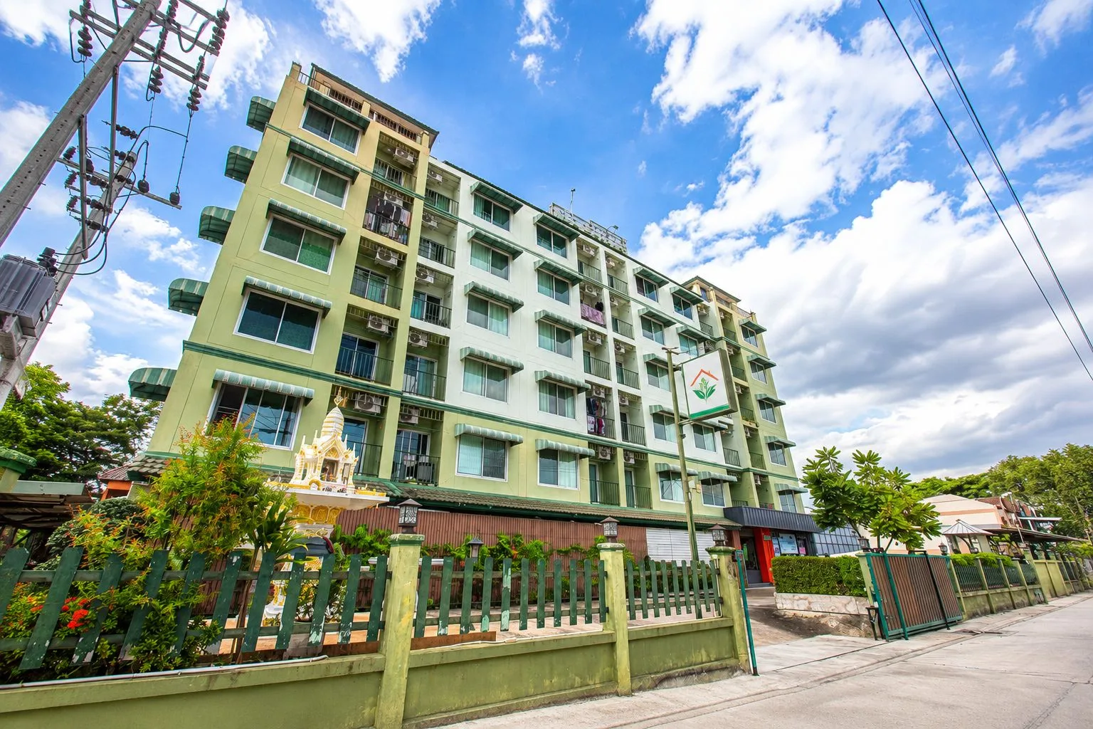 ห้องพักใหม่บรรยากาศเงียบสงบ เดินทางสะดวกใกล้รถไฟฟ้า